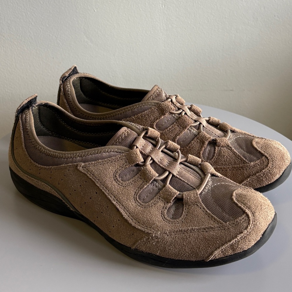 Lands End Tan Suede Leather Walking Hiking Slip-On Sneakers, Size 8B